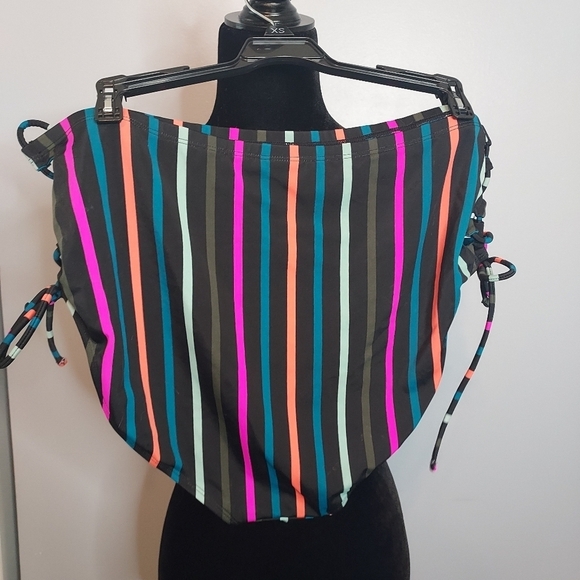 Terra And Sky Women's Plus Size 1X Striped Highwaist Swimsuit Bottom - Picture 4 of 6